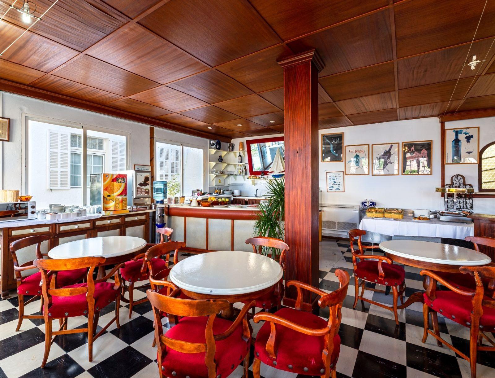 Hostal Residencia San Francisco Portocolom  Eksteriør bilde